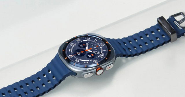 Đánh giá Galaxy Watch Ultra 2025: Có đáng để nâng cấp?