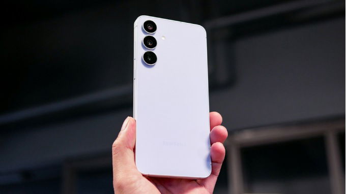 Galaxy S25 FE tiếp tục kế thừa ngôn ngữ thiết kế đặc trưng của dòng Galaxy S25