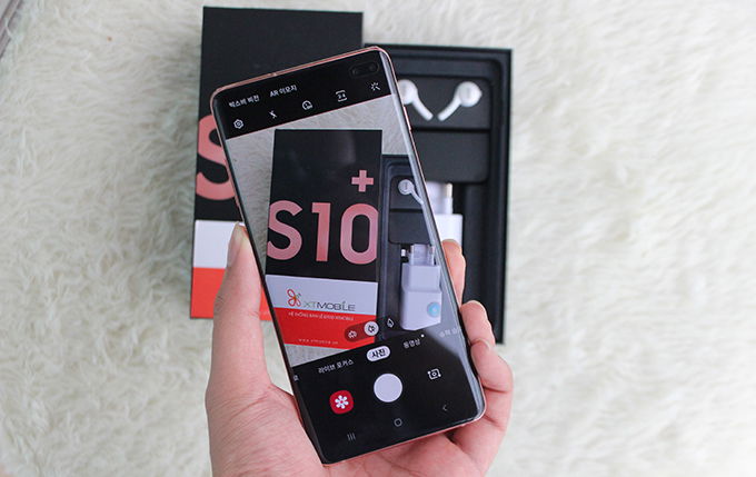 Galaxy S10 Plus 128GB Hồng hạc hỗ trợ thêm các tính năng như Live Focus,