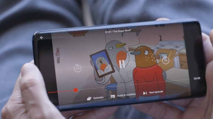 Màn hình OnePlus 7 Pro có kích thước 6,67 inch tràn cạnh ấn tượng 