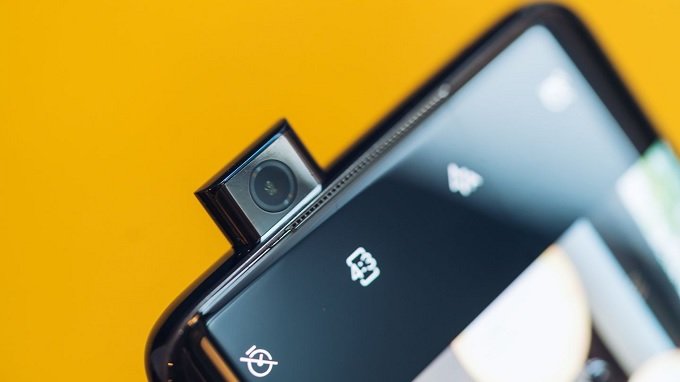  Cụm camera thò thụt của OnePlus 7 Pro