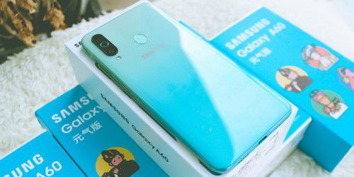 Trên tay Galaxy A60 64GB bằng xương bằng thịt tại Việt Nam: Đẹp xuất sắc