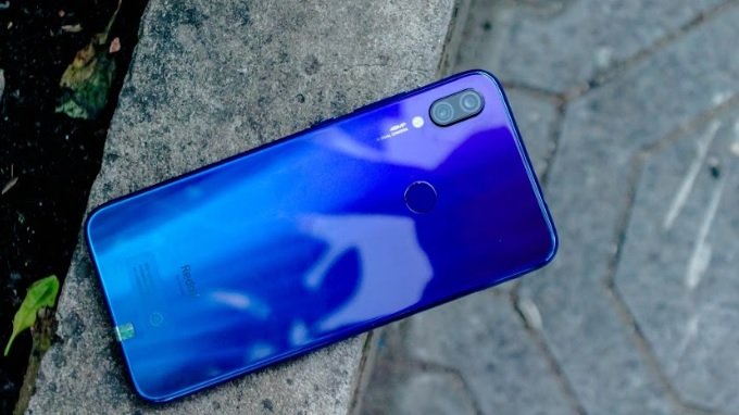 Redmi Note 7 màu xanh phù hợp với cả nam và nữ