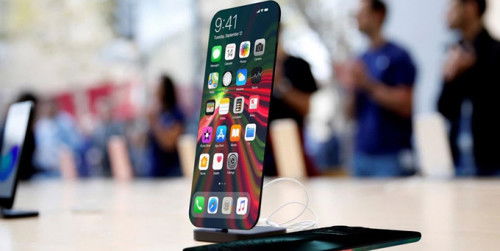 Concept iPhone 13 tiếp tục xuất hiện: Màn hình thác nước, camera selfie ẩn dưới màn hình