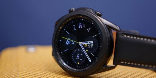 Galaxy Watch4 sẽ chạy trên nền tảng WearOS và không hỗ trợ đo đường huyết