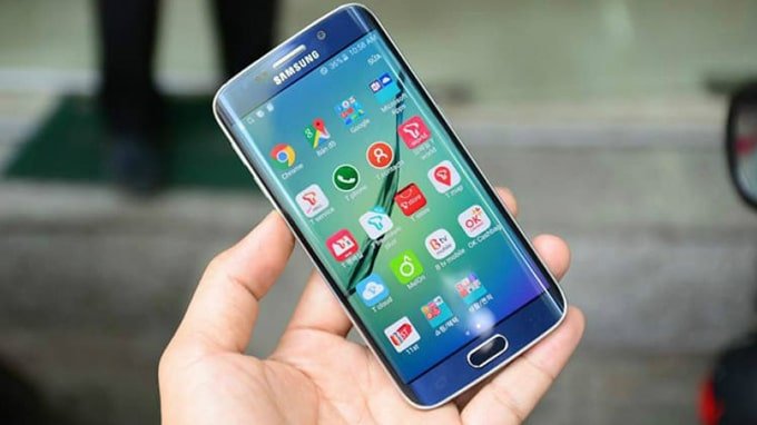 Galaxy S6 Edge sở hữu màn hình AMOLED cong tràn quyến rũ