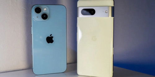 Google Pixel 7a vs iPhone 13: Lựa chọn Android giá rẻ hay iOS cao cấp?