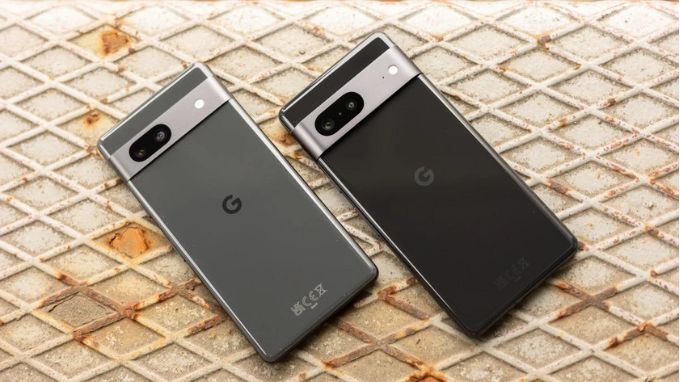 Google Pixel 7a và Google Pixel 7