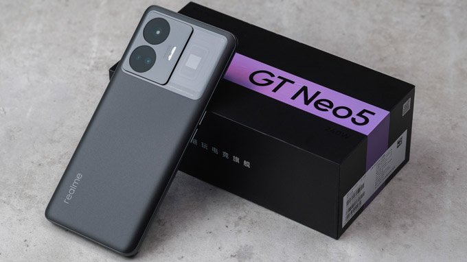 Realme GT Neo 5 SE 5G có dung lượng lưu trữ lớn