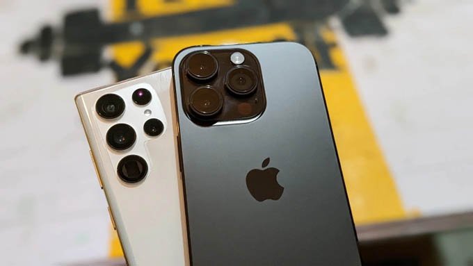 So sánh camera iPhone 15 Ultra và Galaxy S22 Ultra: Ống kính nào tốt hơn? 
