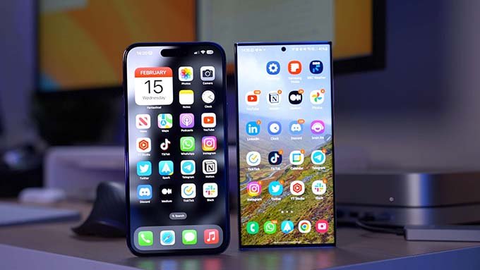 iPhone 15 Ultra và Galaxy S22 Ultra đều sở hữu màn hình cực kỳ chất lượng