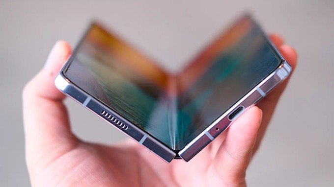 Galaxy Z Fold 6 Slim sẽ mỏng hơn bản thường