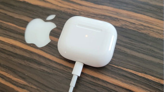 Cách cập nhật phần mềm cho AirPods