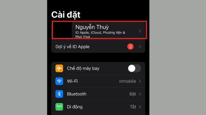 Vào Cài đặt, chọn tên iCloud