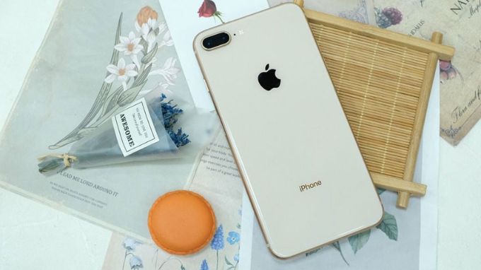 iPhone 8 Plus