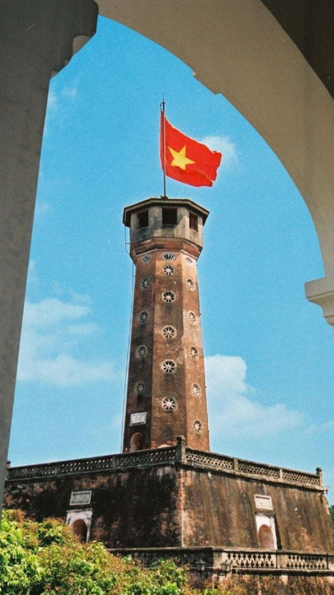 Hình nền là cờ Việt Nam chất lượng cao