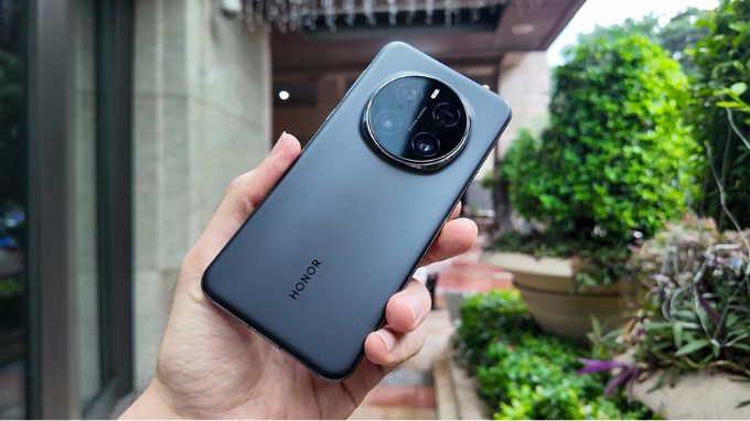Honor Magic 8 Pro rò rỉ thiết kế phẳng