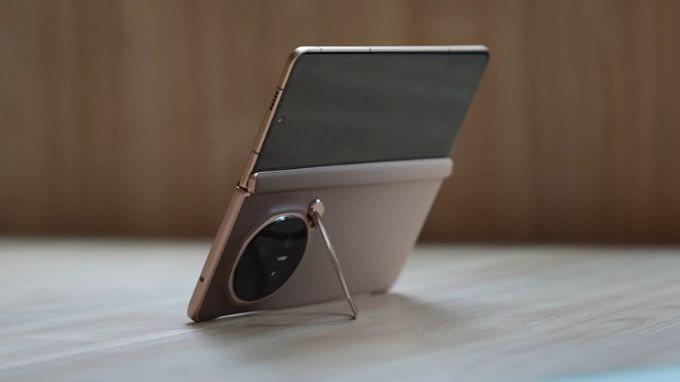 Thiết kế bên ngoài Honor Magic V5