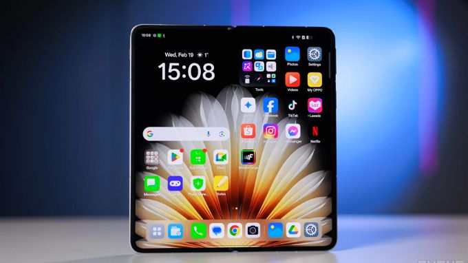 So sánh màn hình Oppo Find N5