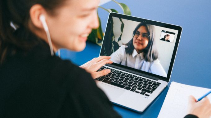 Cần xác định nhu cầu sử dụng và ngành học trước khi mua laptop