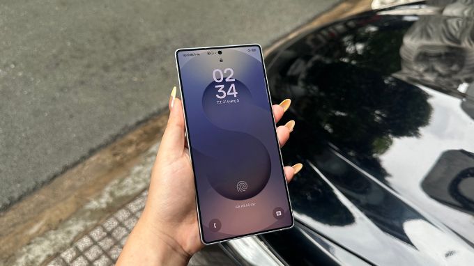 Màn hình AMOLED mượt và sắc nét