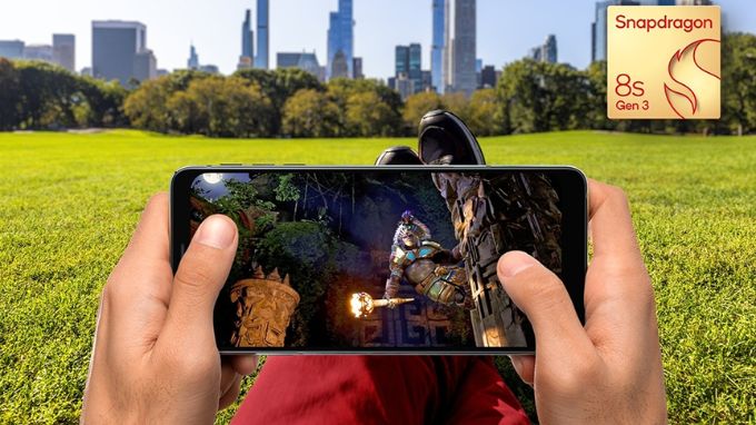 So sánh Snapdragon 8s Gen 3 và Dimensity 8300 Ultra