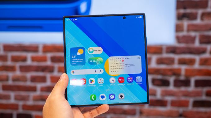 Màn hình hiển thị Galaxy Z Fold 7