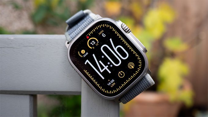 Apple Watch Ultra 2 có kích thước 49mm