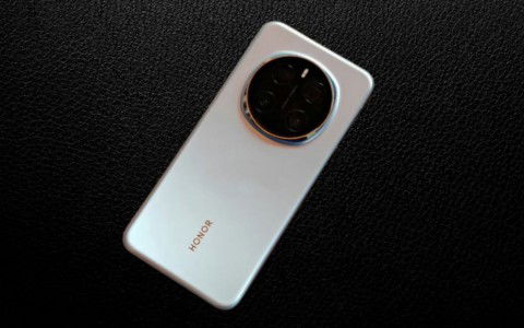 Rò rỉ cấu hình Honor Magic 8 Pro: Thiết kế phẳng, pin 7000mAh và camera 200MP