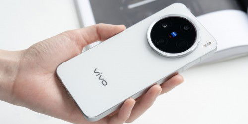 Vivo X300 Pro Mini rò rỉ cấu hình: Pin 7.000 mAh, màn hình phẳng, cảm biến vân tay siêu âm
