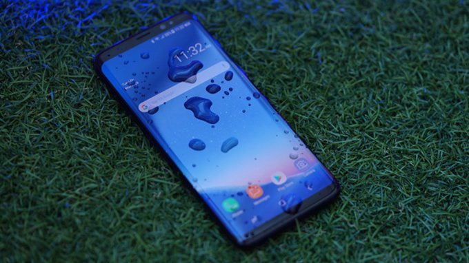 Samsung Galaxy S8 Plus chống nước - xtmobile