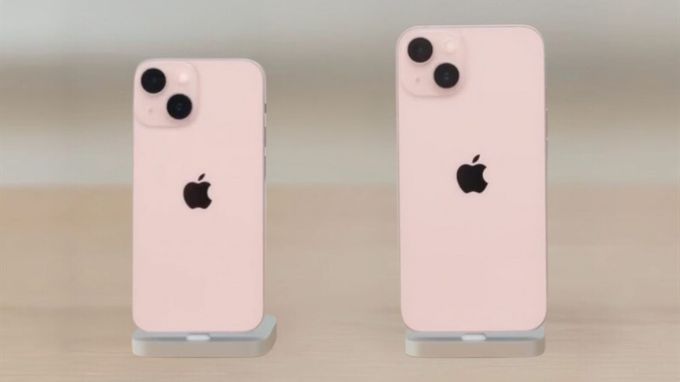 Giá iPhone 13 màu hồng