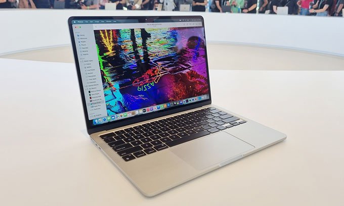 Thông tin chi tiết về máy tính xách tay MacBook Air M2 128gb