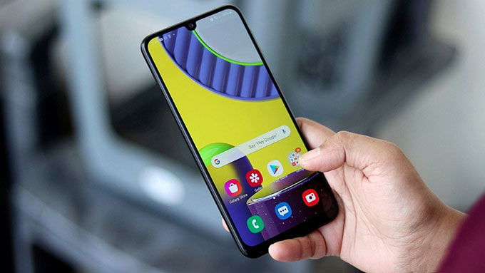 Top smartphone phù hợp dành cho người lớn tuổi trong năm 2024