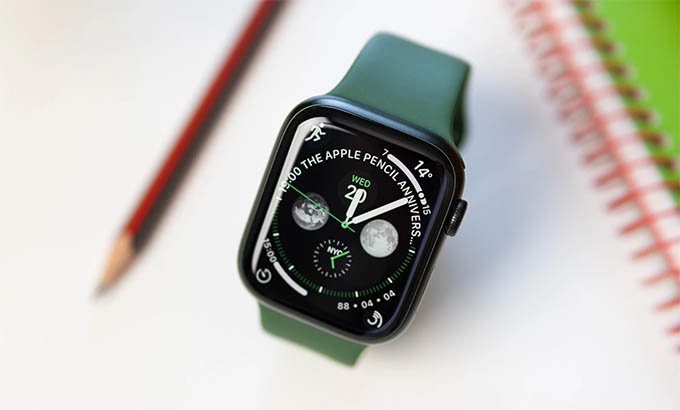  Màn hình Always-On trên Apple Watch series 7 có độ sáng tốt hơn