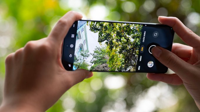 OnePlus Ace 2 có hệ thống camera độc đáo