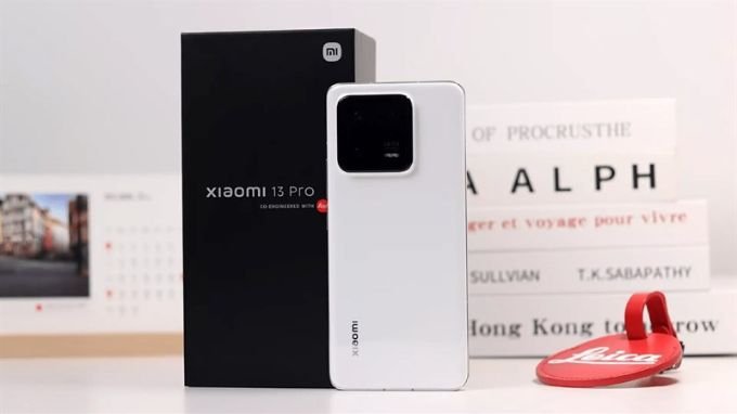 Điện thoại Xiaomi chính hãng là gì?