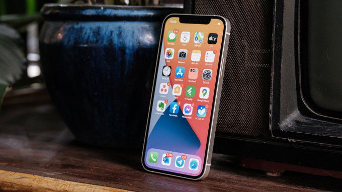 Có nên mua iPhone 12 báo camera lỗi không xác định hay không