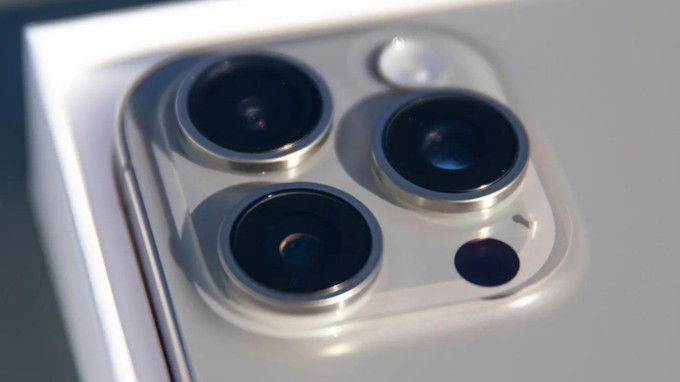 Camera chính iPhone 16 Pro được cải tiến đáng kể