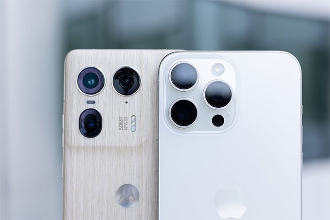 Camera iPhone 15 Pro Max và Motorola Edge 50 Ultra