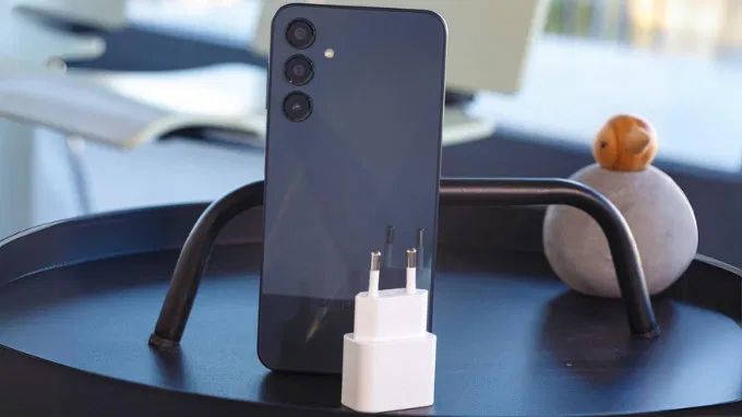 Pin và sạc Samsung Galaxy A16 5G