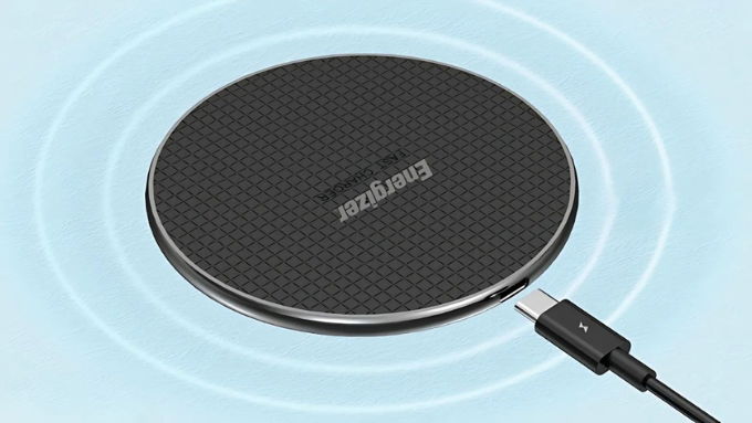Energizer QI 15W WCP107 là một trong những lựa chọn được nhiều người dùng iPhone ưa chuộng nhờ khả năng sạc ổn định 