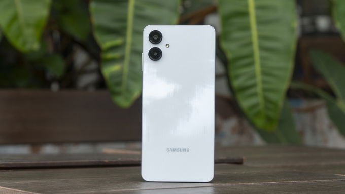 Samsung Galaxy A06 5G là lựa chọn lý tưởng cho những ai cần kết nối 5G nhanh chóng trong phân khúc giá rẻ