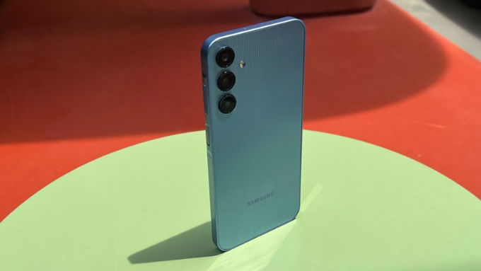 Không phải ngẫu nhiên mà nhiều game thủ tầm trung chọn Samsung Galaxy A25 5G làm “chiến hữu” đồng hành