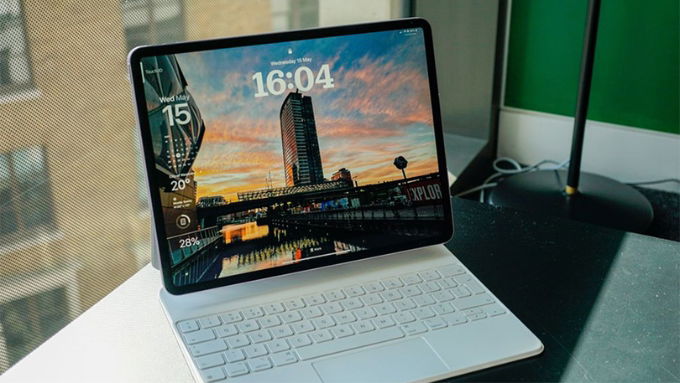 Nếu bạn ưu tiên hiệu năng ổn định và màn hình lớn khi chơi game, iPad Air 6 11 inch WiFi là một lựa chọn đáng cân nhắc