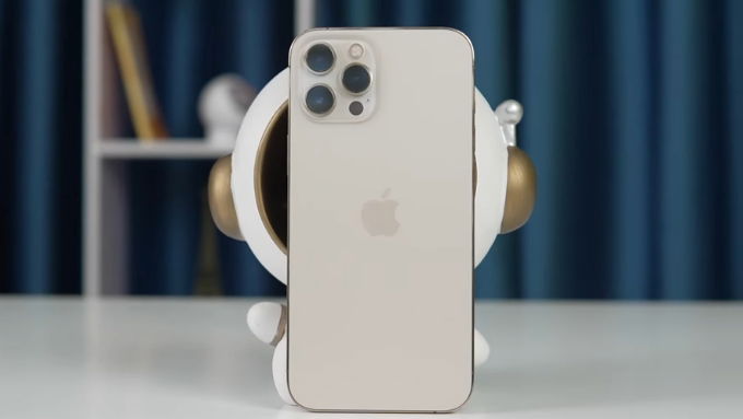 Hành trình phát triển của dòng iPhone Pro Max là minh chứng rõ nét cho sự tinh chỉnh tỉ mỉ của Apple qua từng thế hệ