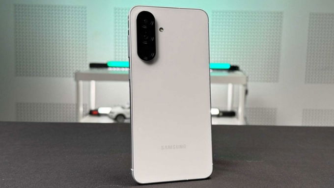 Samsung Galaxy A56 có độ dày 7.4mm và nặng khoảng 198g