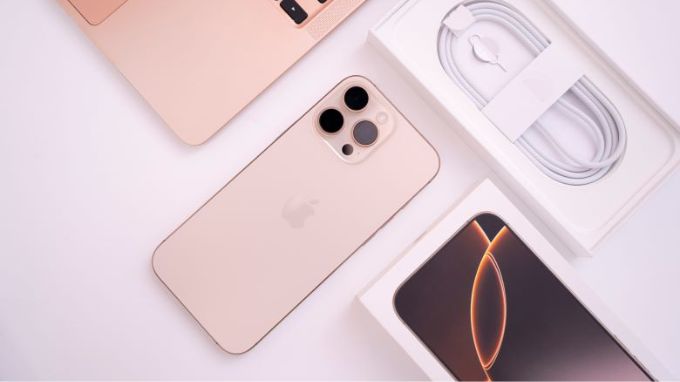 Giá bán của iPhone 16 Pro Max 256GB và 512GB mới nhất