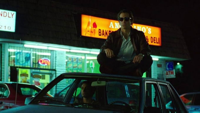 Nightcrawler khắc họa Lou Bloom là một kẻ thất nghiệp trở thành tay săn tin độc lập