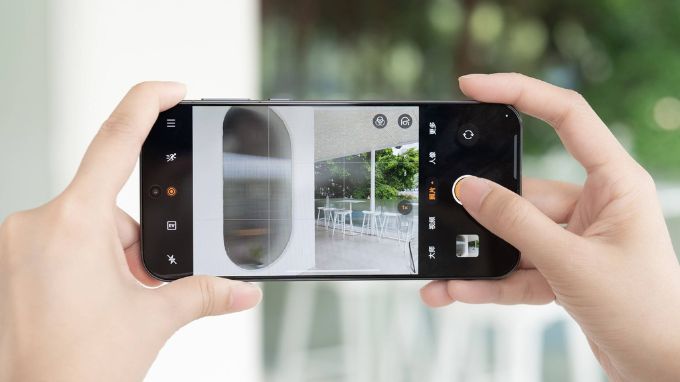 Chụp ảnh chuyên nghiệp với camera AI 50MP chuẩn flagship